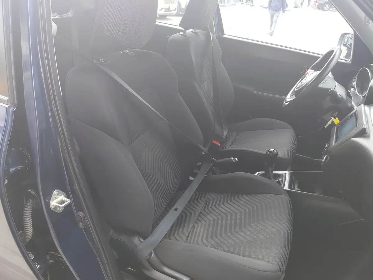 Suzuki Swift 1.2 Gl Sport 4x2 Hb Mt 5p año 2022