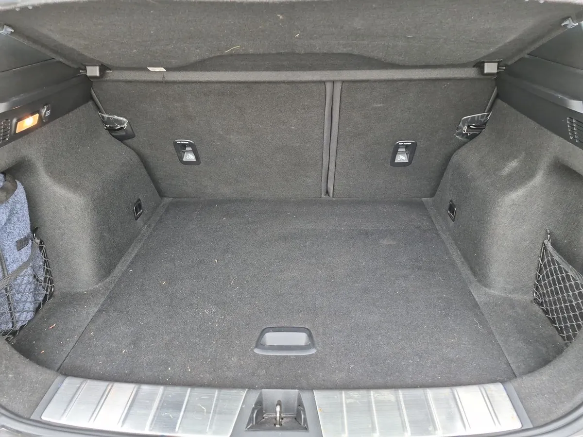 Geely Coolray 1.5 Gf Sport 4x2 At 5p año 2023