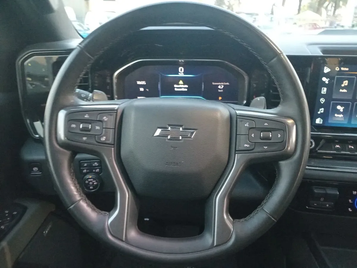 Chevrolet Silverado 6.2 Zr2 R 4x4 At 4p año 2025