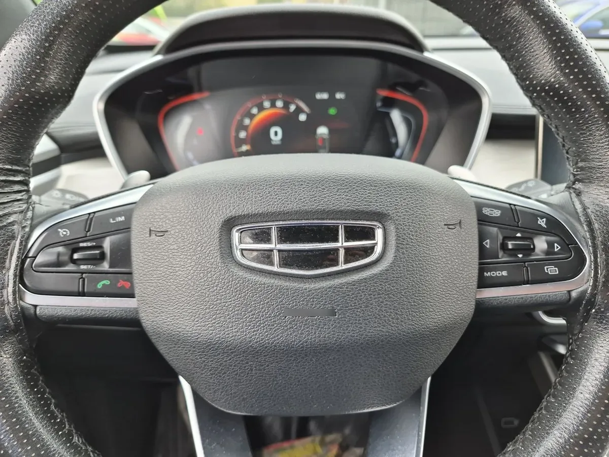Geely Coolray 1.5 Gf Sport 4x2 At 5p año 2023