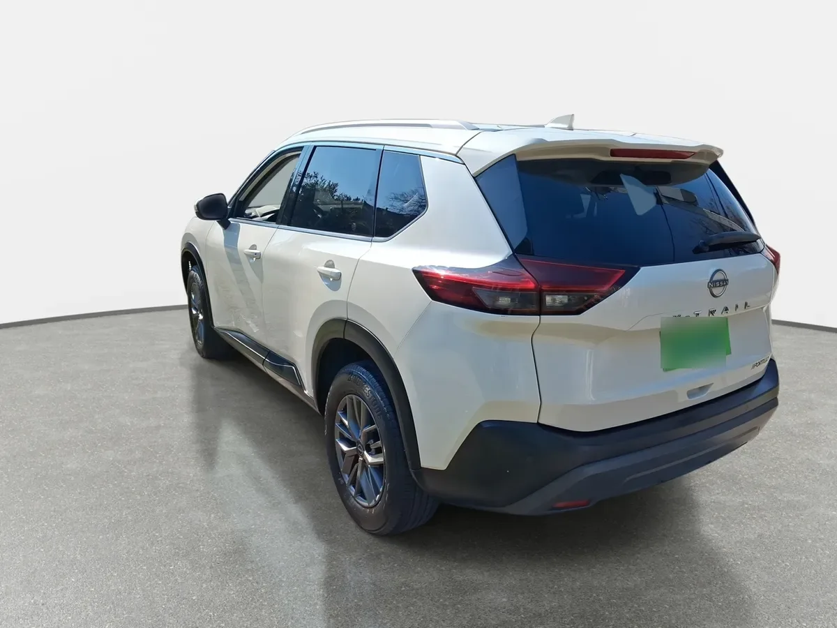Nissan X-Trail 2.5 Sense 4x2 2row Cvt At 5p año 2023