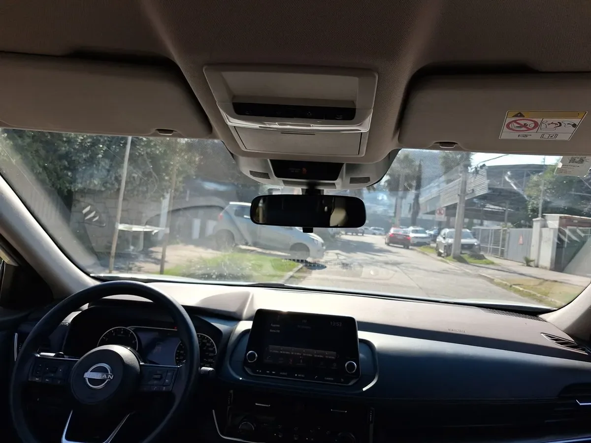 Nissan X-Trail 2.5 Sense 4x2 2row Cvt At 5p año 2023