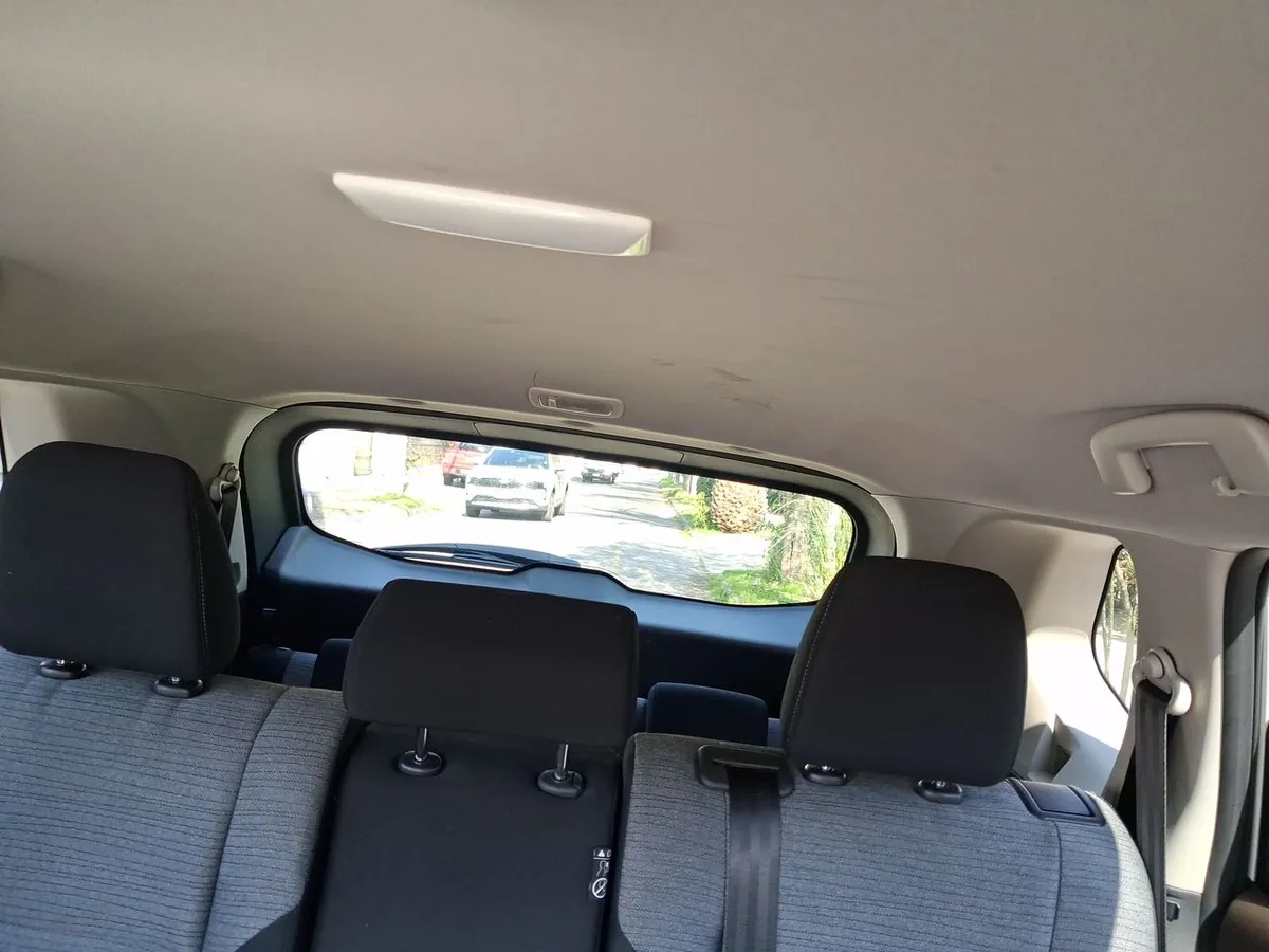 Nissan X-Trail 2.5 Sense 4x2 2row Cvt At 5p año 2023