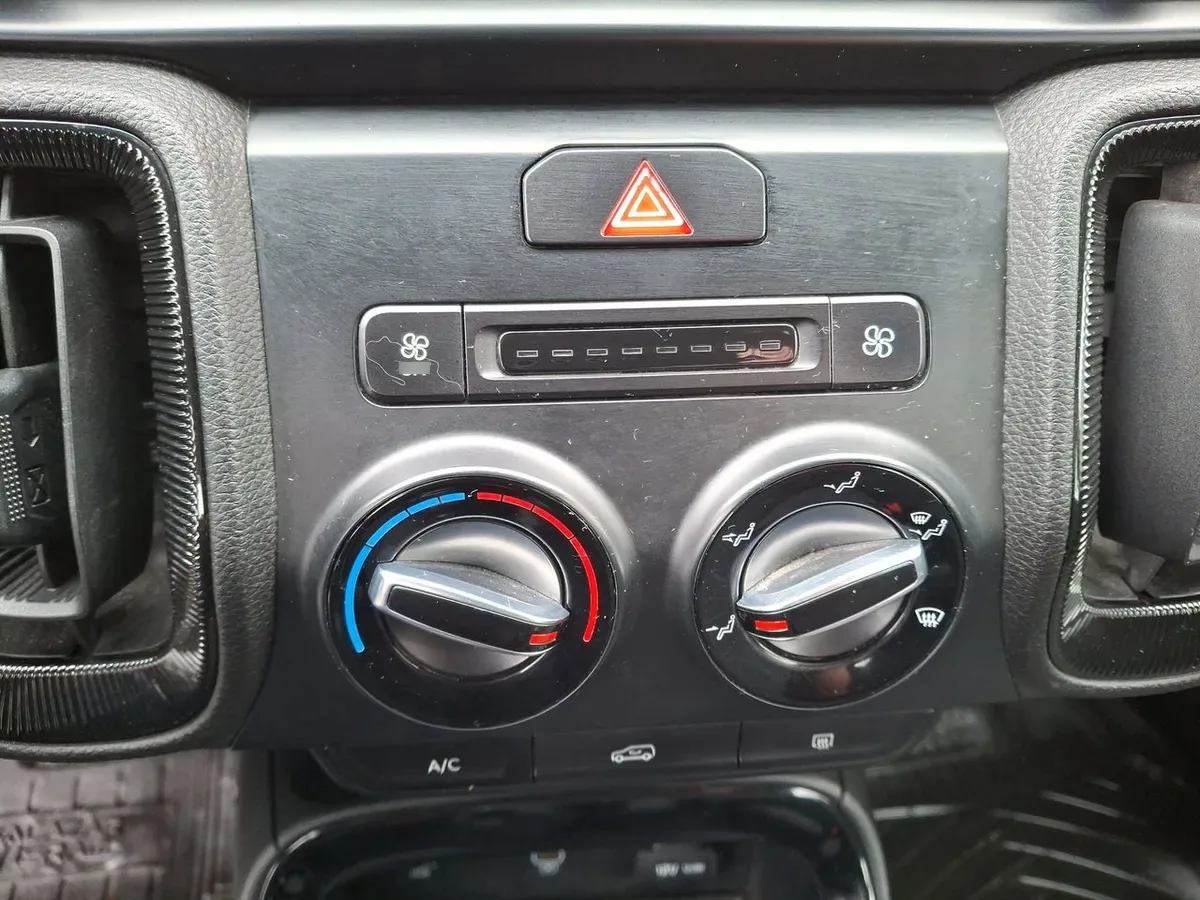 Kia Sonet 1.5 Ex 4x2 Ivt At 5p año 2025