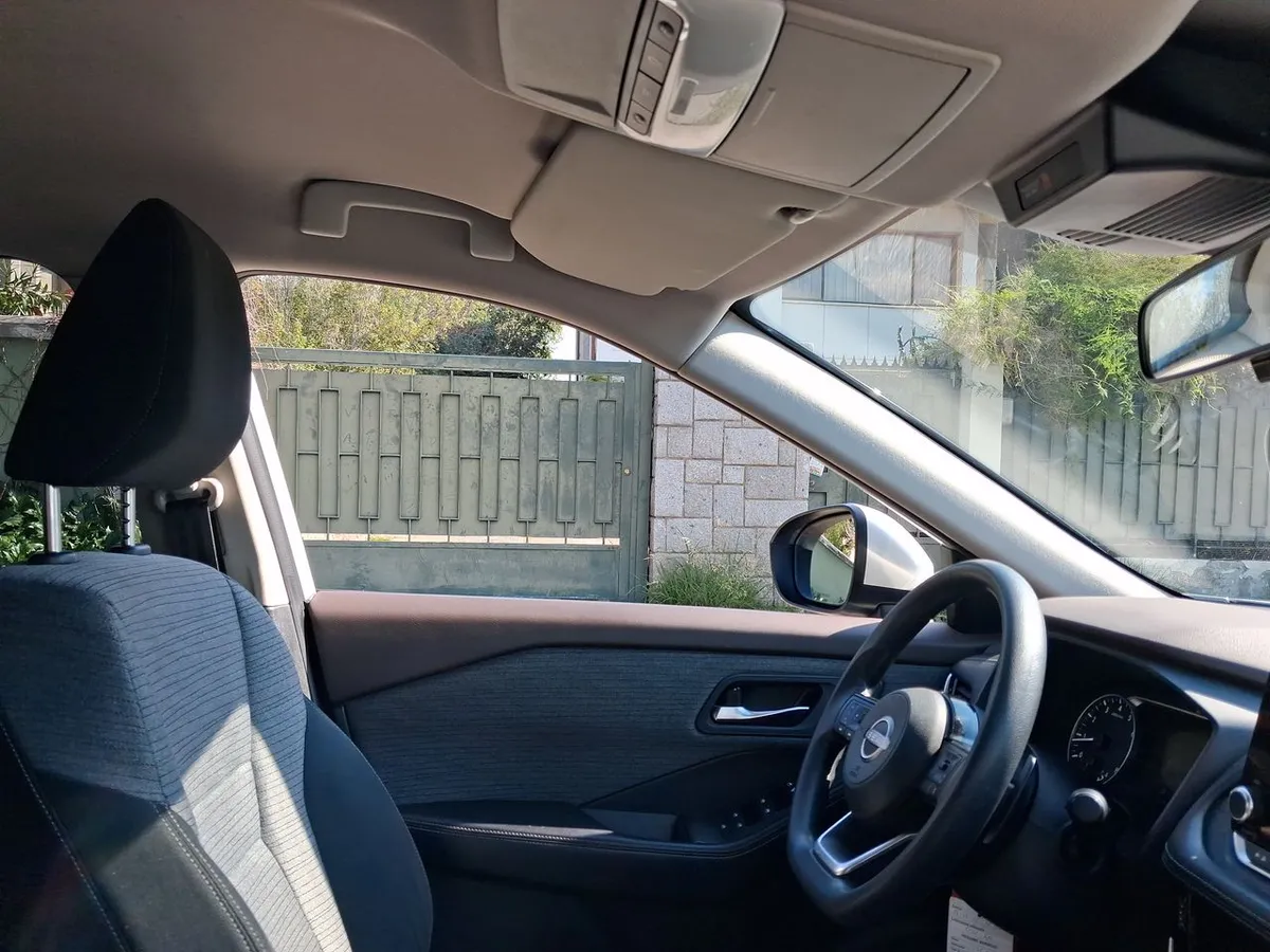 Nissan X-Trail 2.5 Sense 4x2 2row Cvt At 5p año 2023