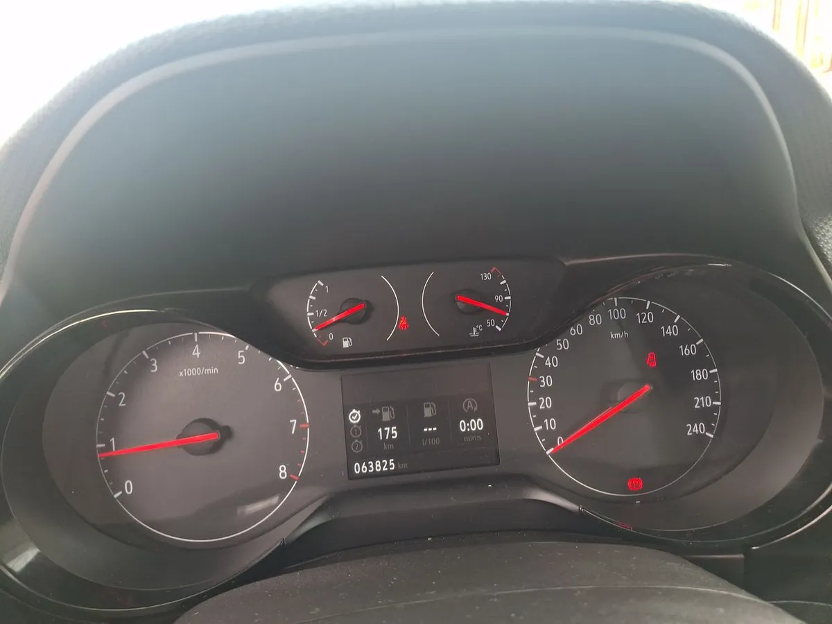 Opel Corsa 1.5t Edition 4x2 100hp Diesel Mt6 5p año 2023