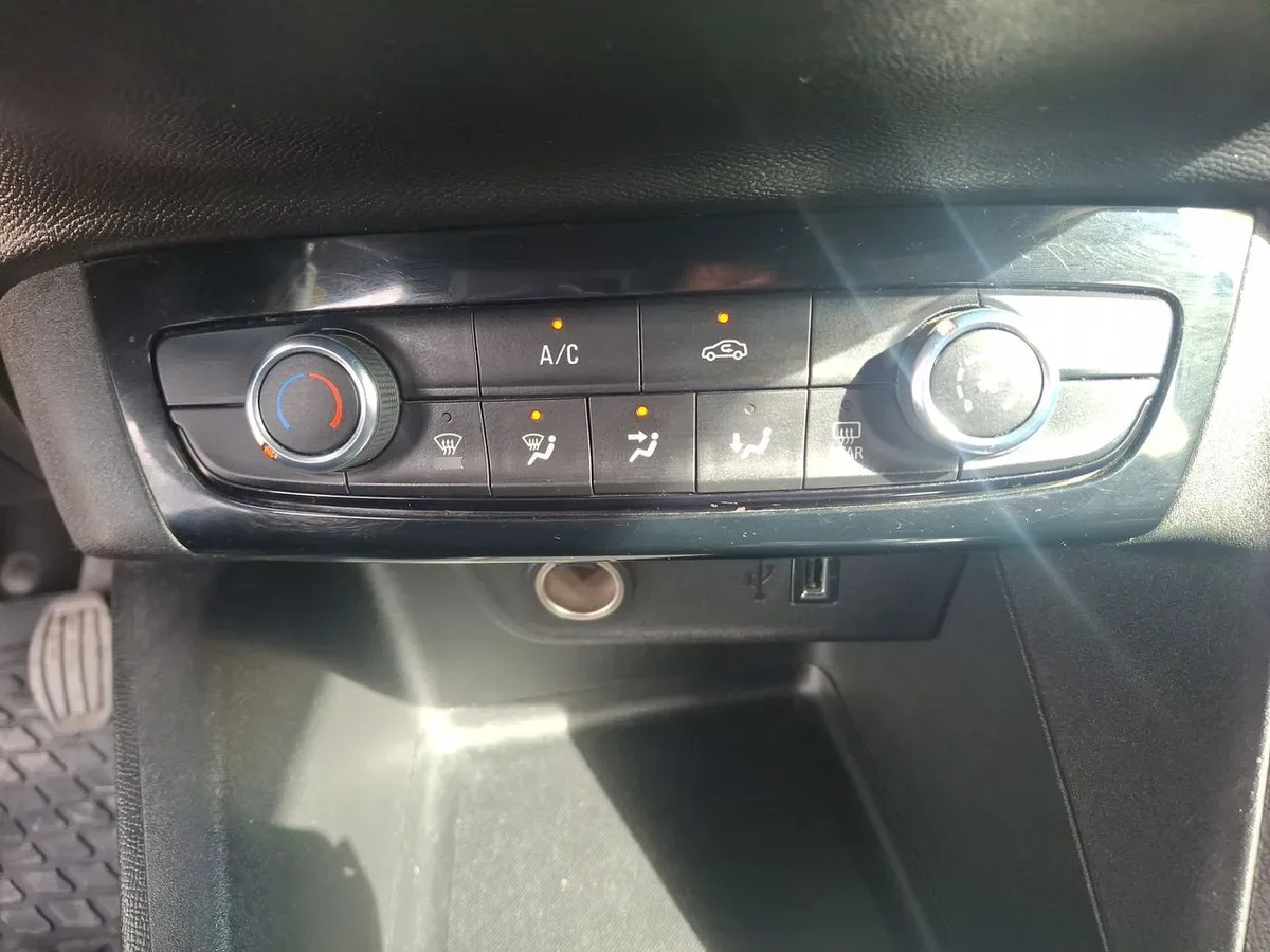 Opel Corsa 1.5t Edition 4x2 100hp Diesel Mt6 5p año 2023