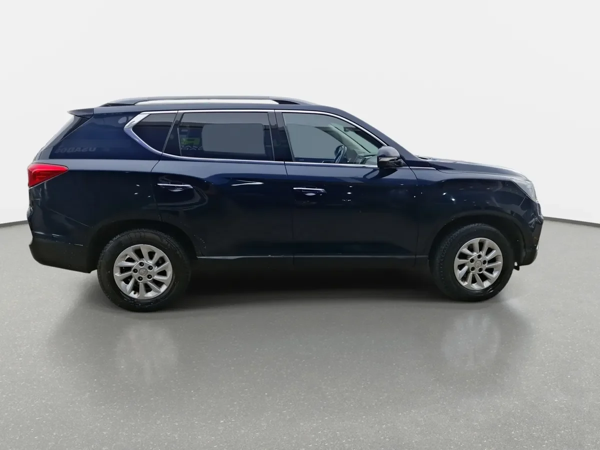 Ssangyong Rexton 2.2 Yrx201 Diesel Fl 4x2 At 5p año 2020