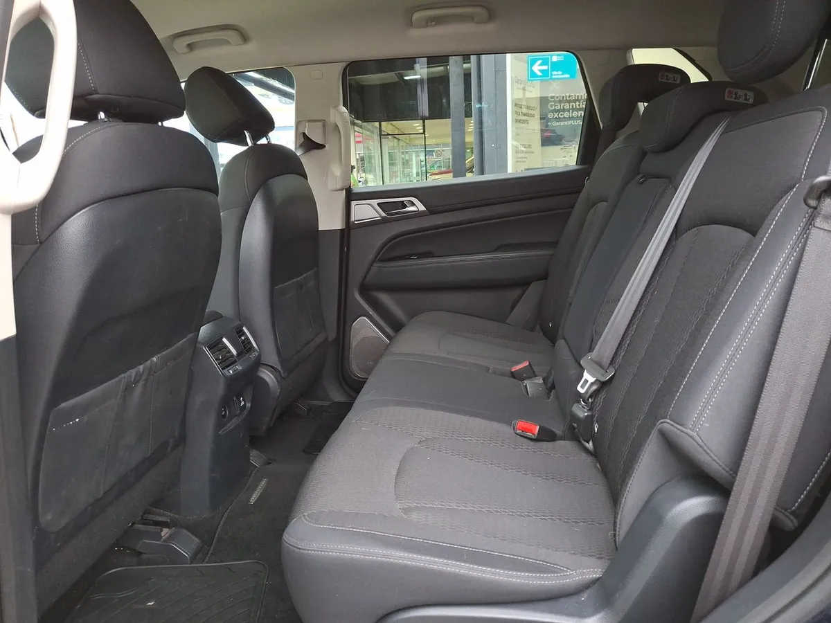 Ssangyong Rexton 2.2 Yrx201 Diesel Fl 4x2 At 5p año 2020