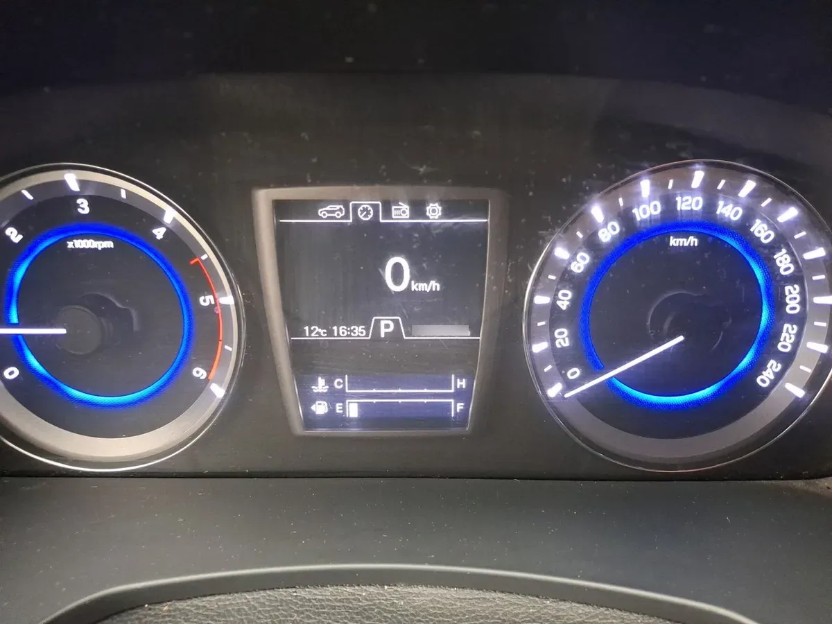 Ssangyong Rexton 2.2 Yrx201 Diesel Fl 4x2 At 5p año 2020
