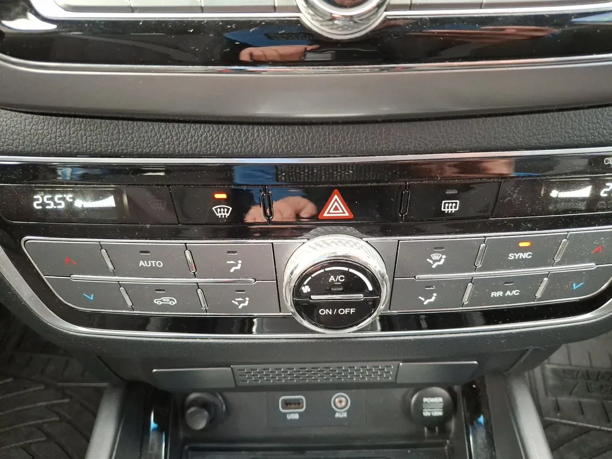 Ssangyong Rexton 2.2 Yrx201 Diesel Fl 4x2 At 5p año 2020