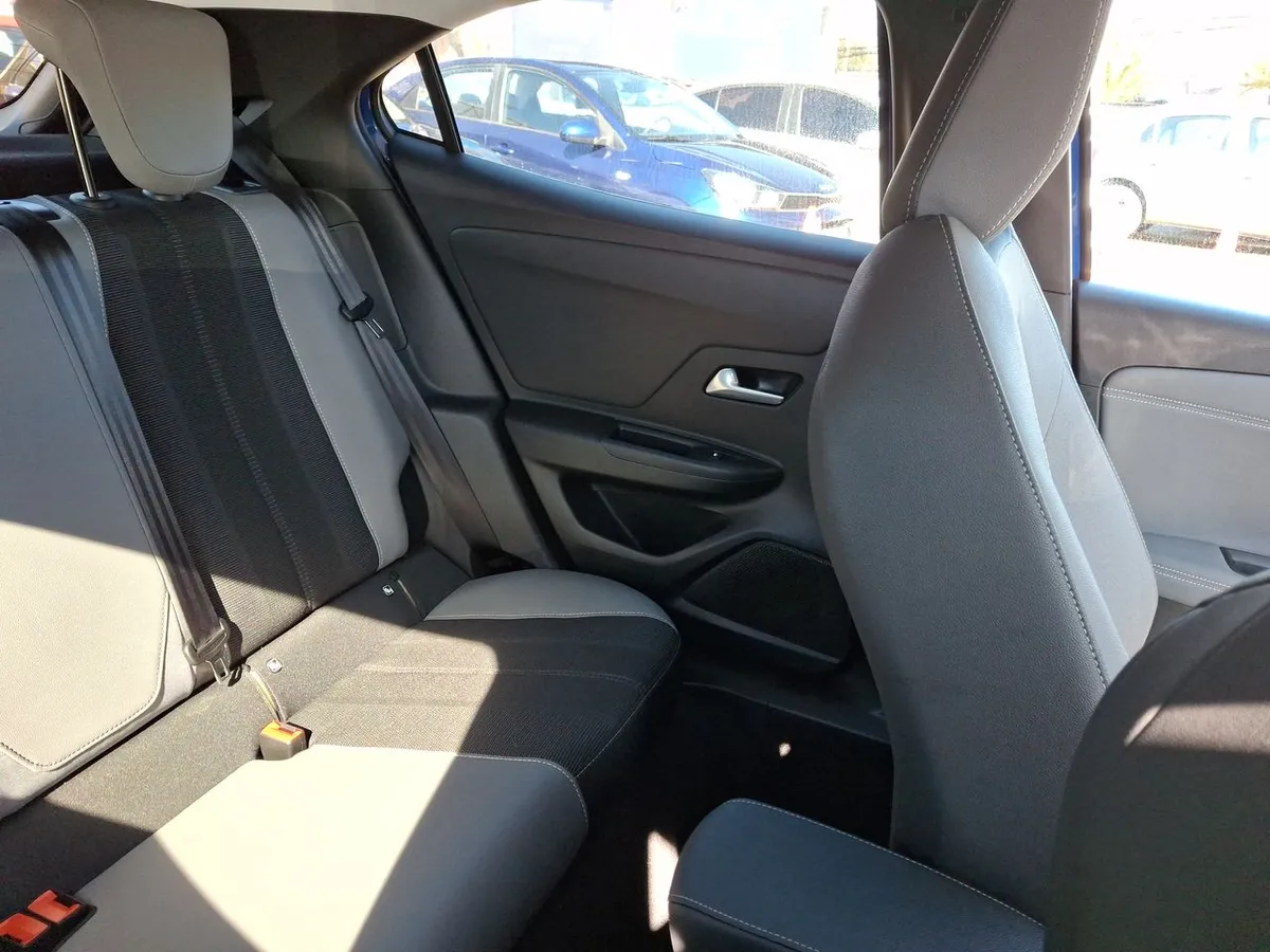 Opel Mokka 1.2t Elegance 4x2 At8 5p año 2025