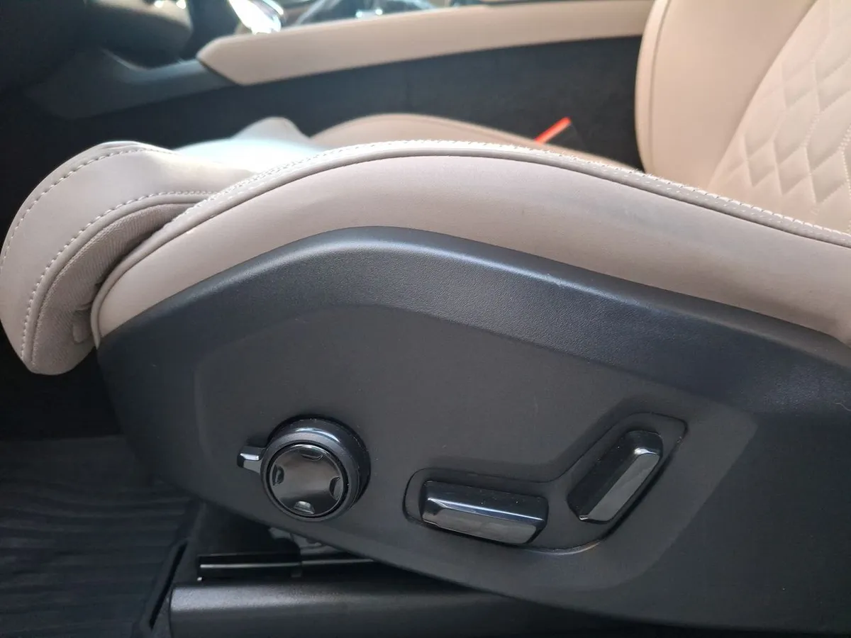 Volvo Xc90 2.0 T8 Plus Hibrido Awd At 5p año 2026