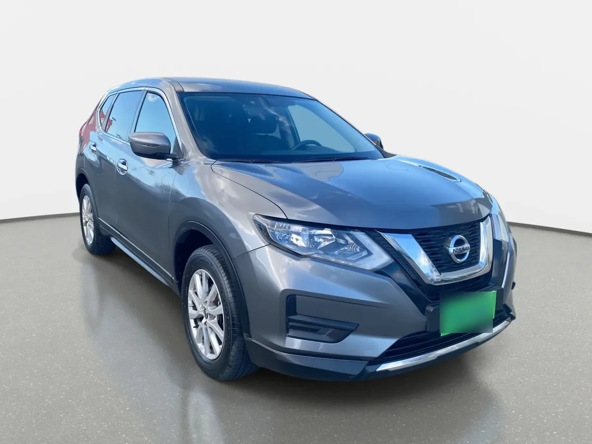 Nissan X-Trail 2.5 Sense 4x2 2row Cvt At 5p año 2023