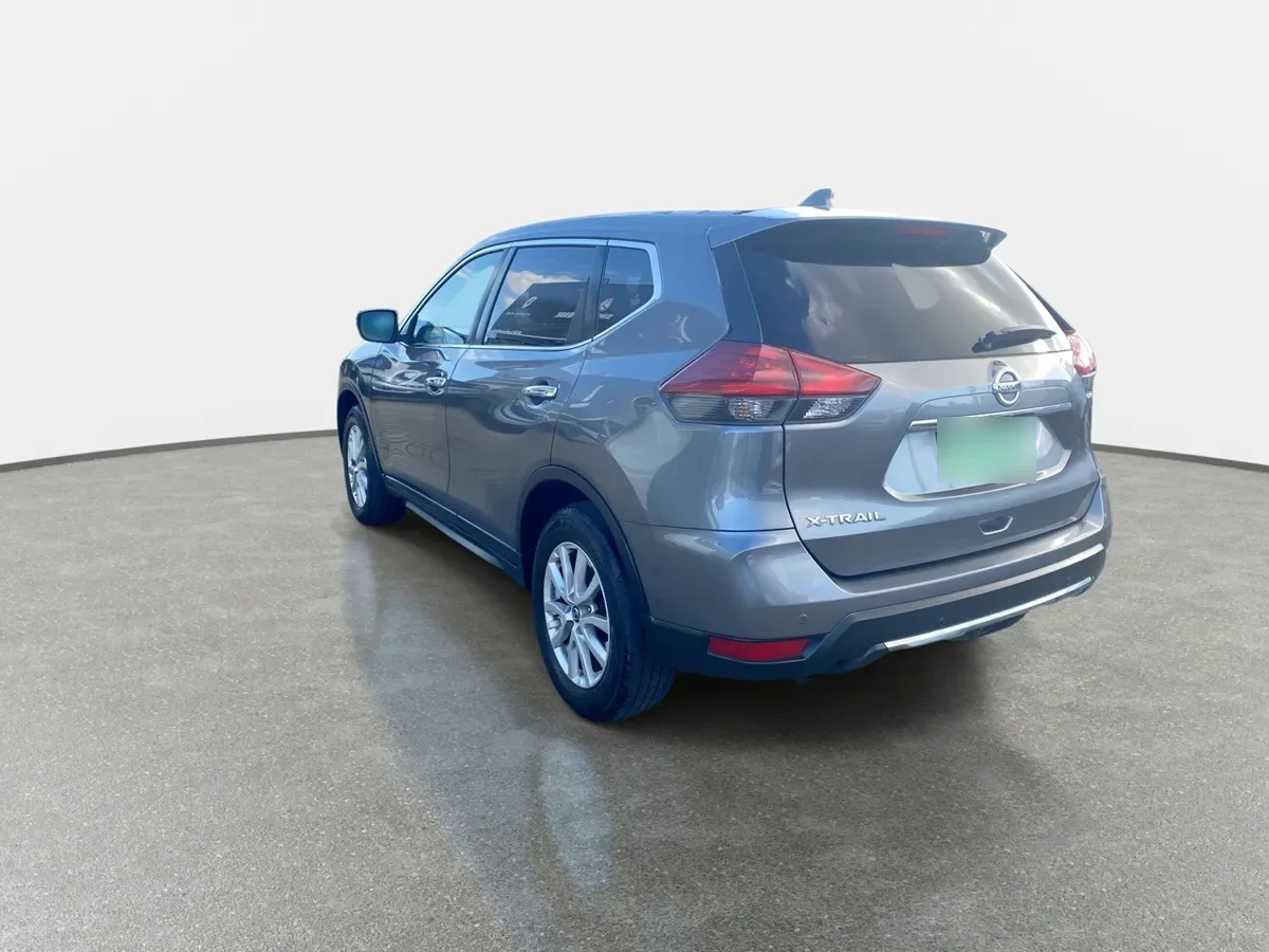 Nissan X-Trail 2.5 Sense 4x2 2row Cvt At 5p año 2023
