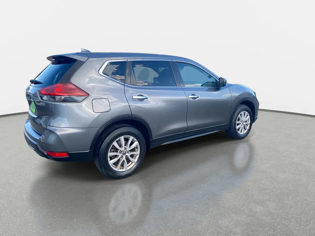 Nissan X-Trail 2.5 Sense 4x2 2row Cvt At 5p año 2023