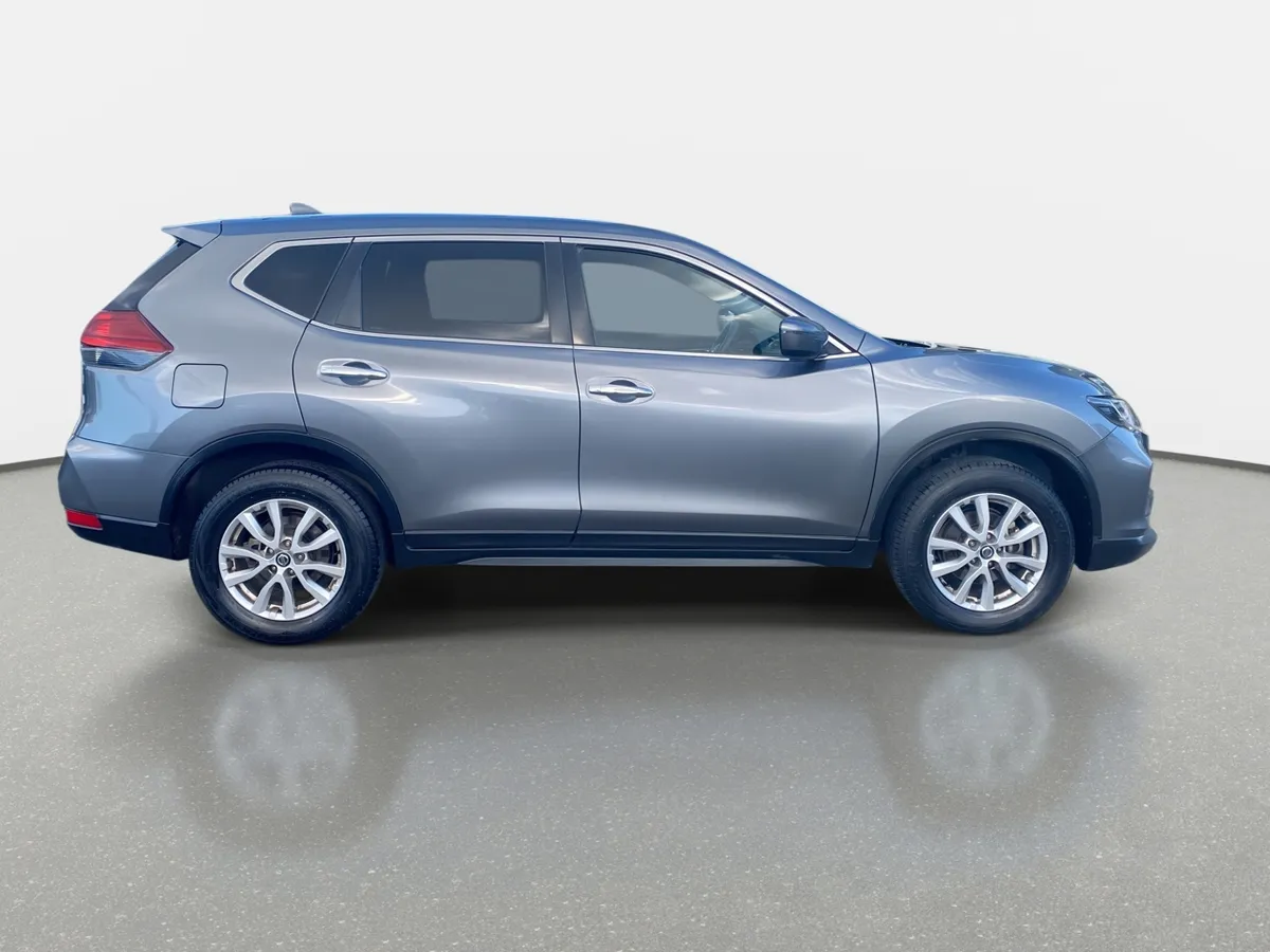Nissan X-Trail 2.5 Sense 4x2 2row Cvt At 5p año 2023