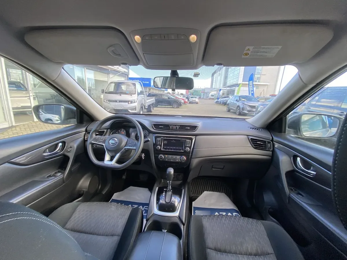 Nissan X-Trail 2.5 Sense 4x2 2row Cvt At 5p año 2023