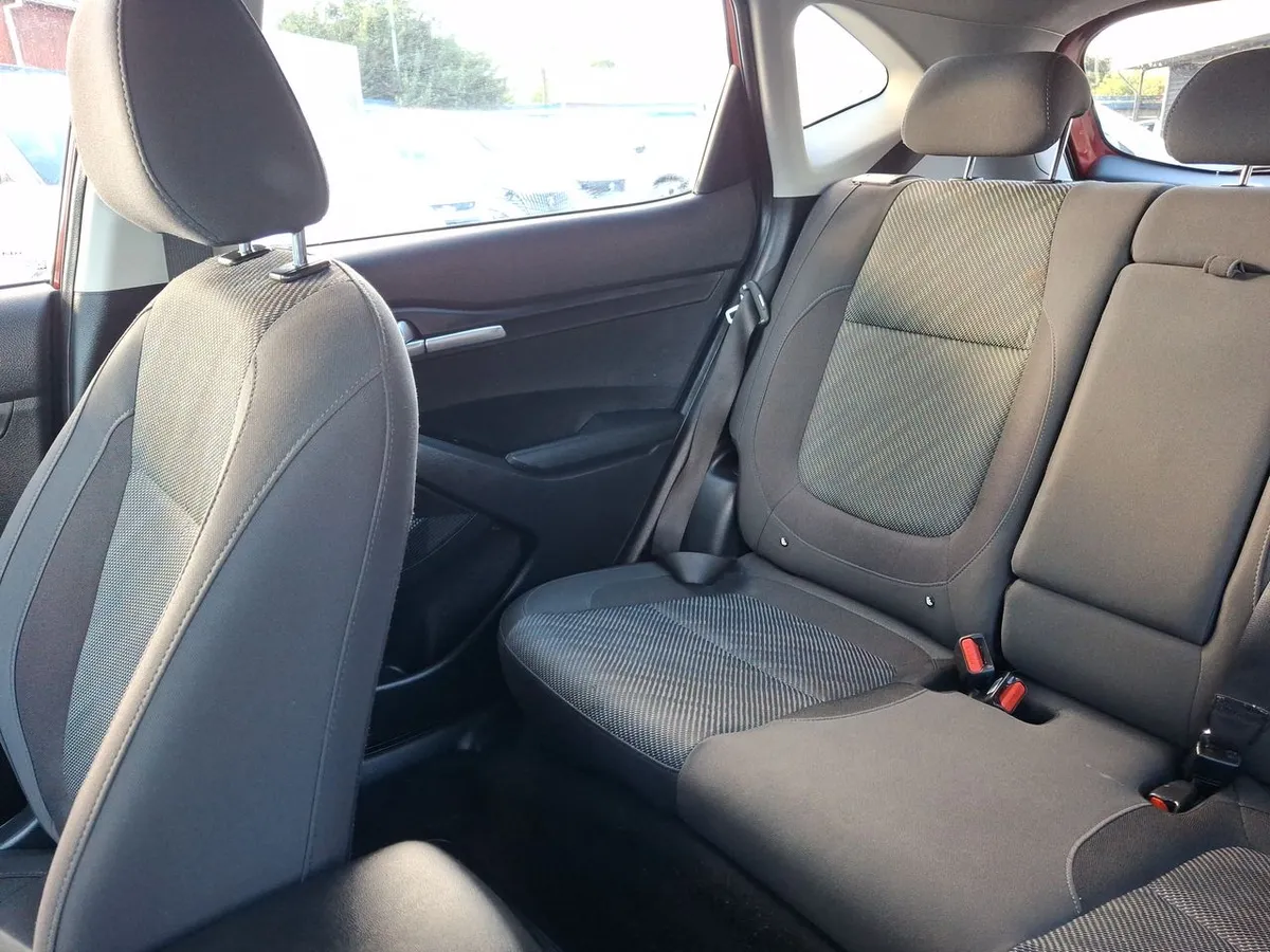 Kia Seltos 1.6 Ex 4x2 6mt 5p año 2022