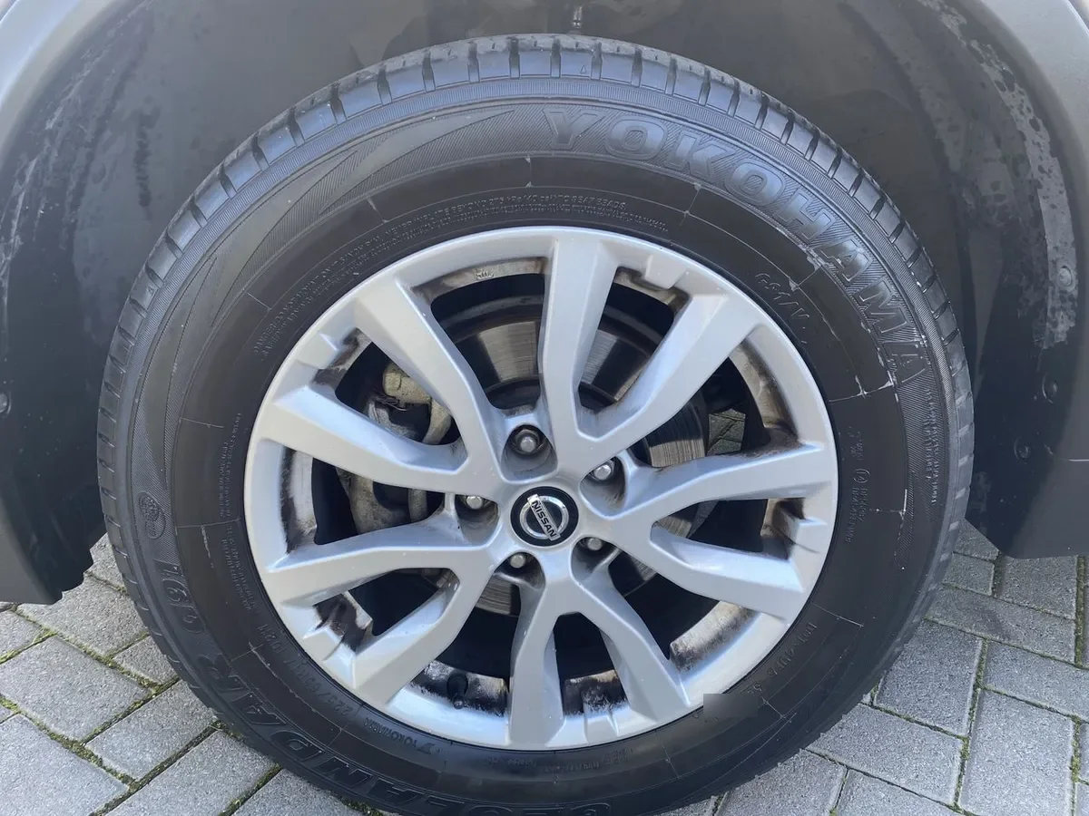 Nissan X-Trail 2.5 Sense 4x2 2row Cvt At 5p año 2023