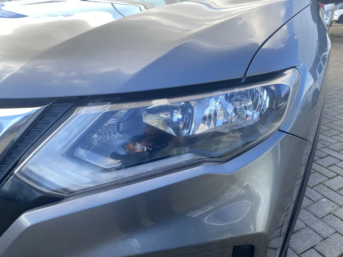 Nissan X-Trail 2.5 Sense 4x2 2row Cvt At 5p año 2023