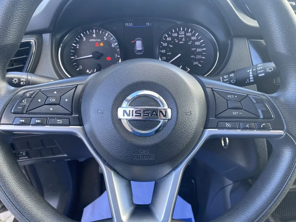 Nissan X-Trail 2.5 Sense 4x2 2row Cvt At 5p año 2023