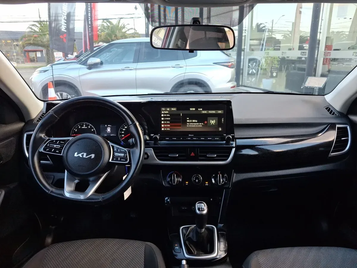 Kia Seltos 1.6 Ex 4x2 6mt 5p año 2022