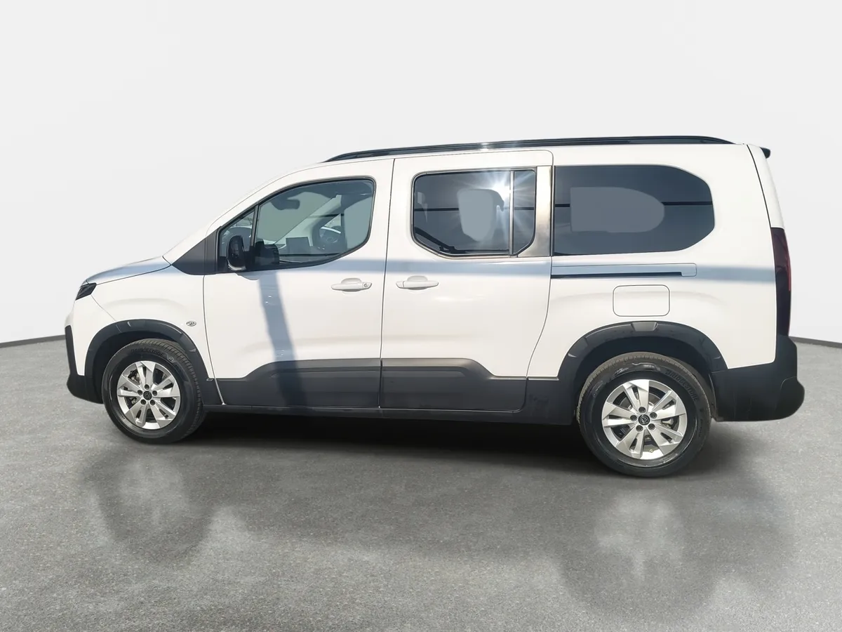 Peugeot Rifter 1.2 Mca Allure Puretech 130 4x2 Eat8 5p año 2026