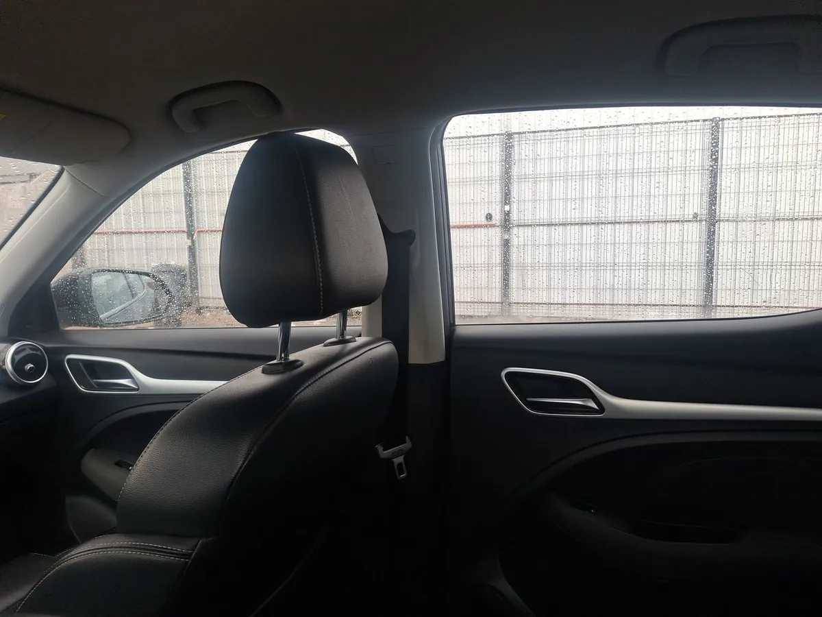 MG Mg Zs 1.5 Std 4x2 At 5p año 2022