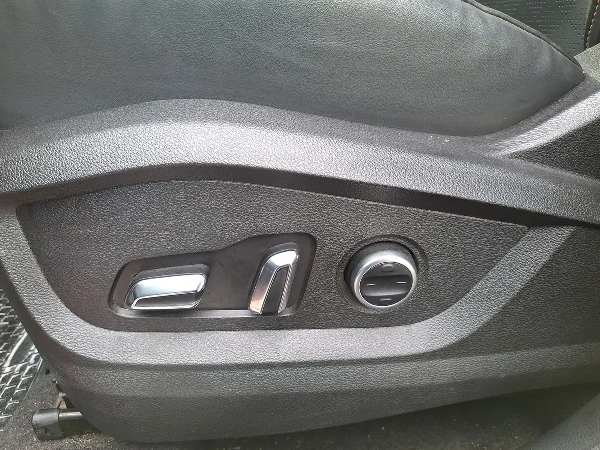 Chery Tiggo 8 Pro 1.6 Tgdi Glx 4x2 Euro6 Dct At 5p año 2023