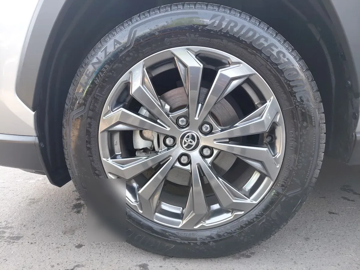 Toyota Rav 4 2.0 Xle 4x2 Cvt At 5p año 2025