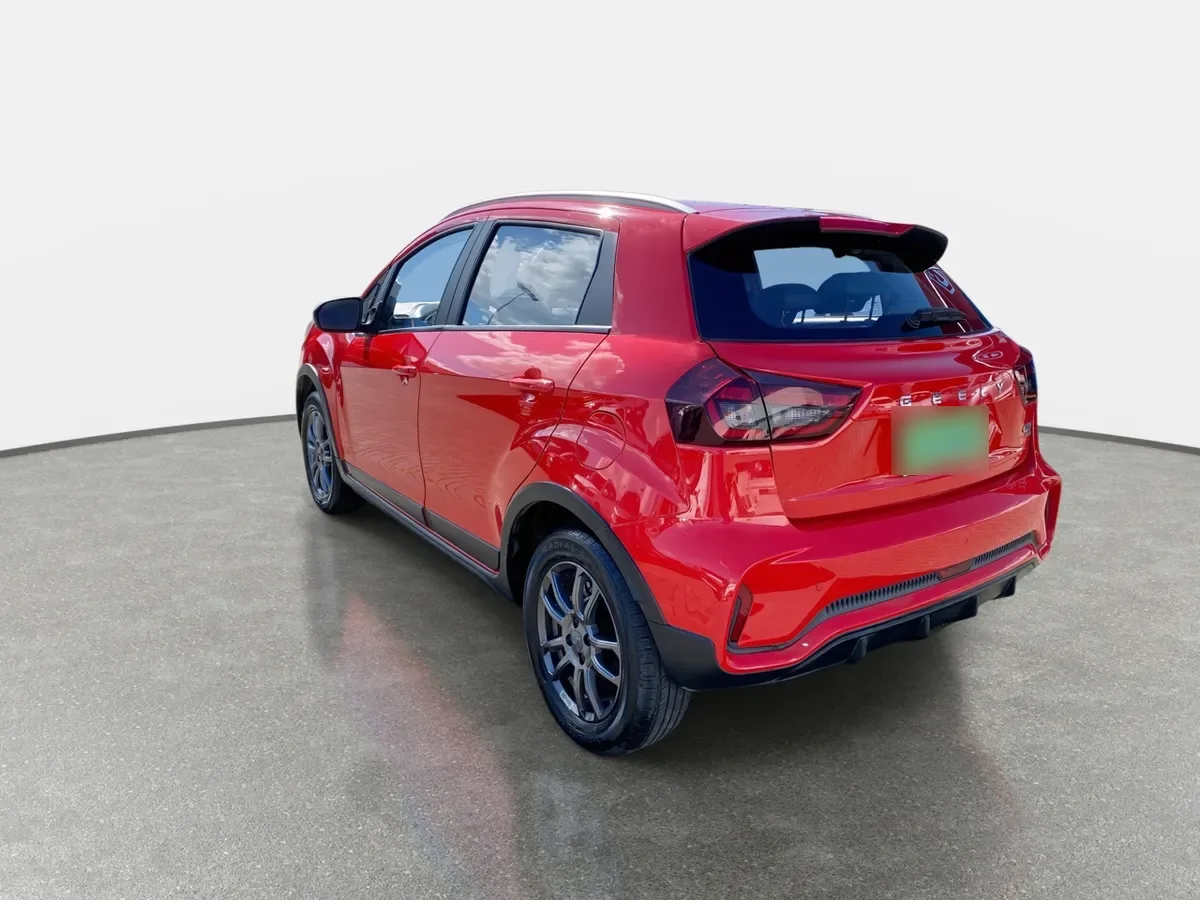 Geely Gx3 Pro 1.5 Gf 4x2 Cvt At 5p año 2025
