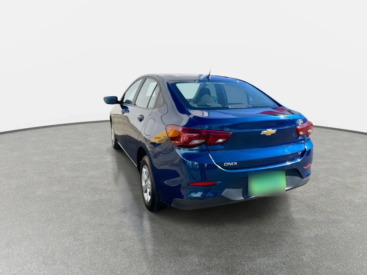 Chevrolet Onix 1.0t Lt 4x2 Mt 4p año 2022