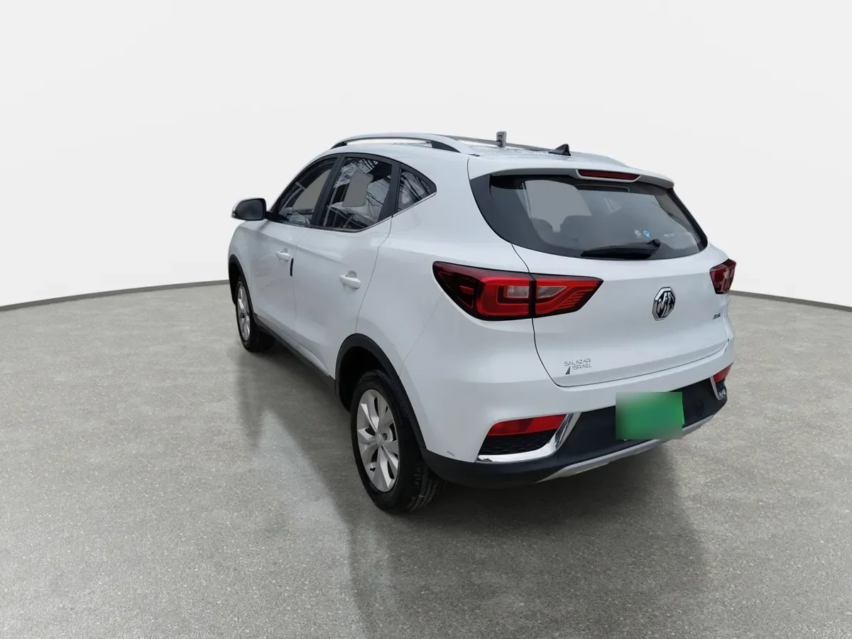 MG Mg Zs 1.5 Std 4x2 Mt 5p año 2024