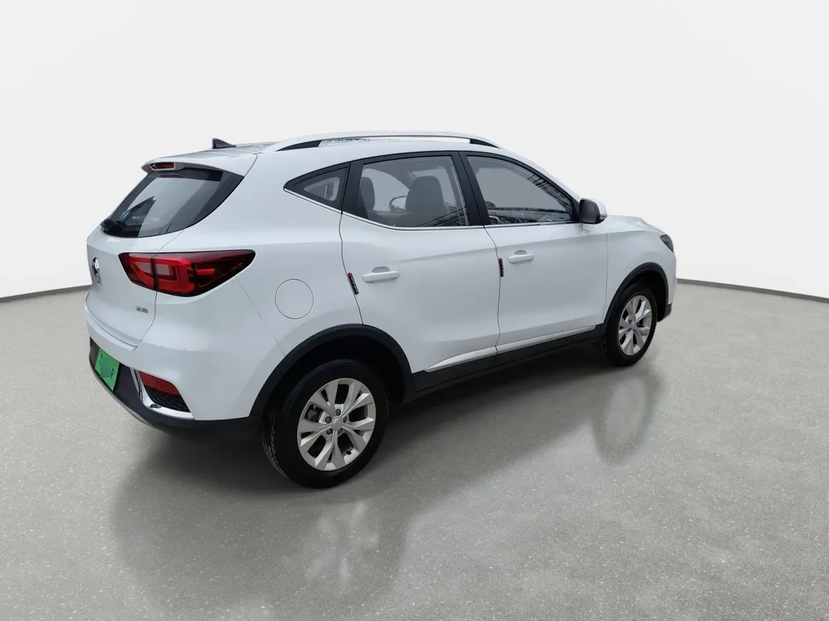 MG Mg Zs 1.5 Std 4x2 Mt 5p año 2024