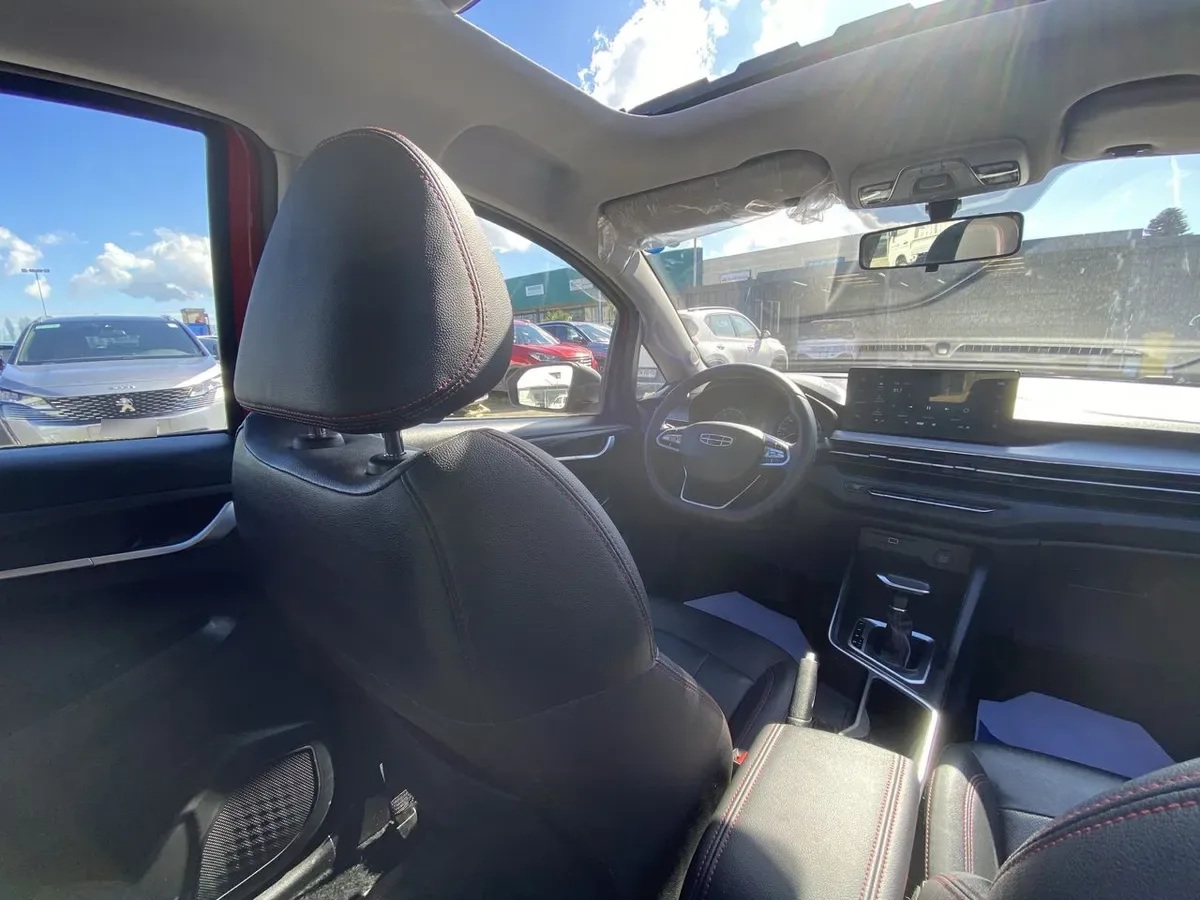 Geely Gx3 Pro 1.5 Gf 4x2 Cvt At 5p año 2025