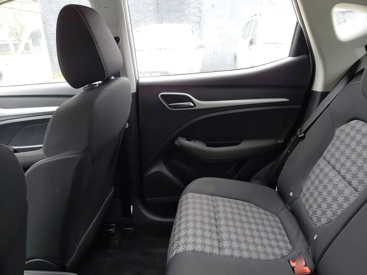 MG Mg Zs 1.5 Std 4x2 Mt 5p año 2024