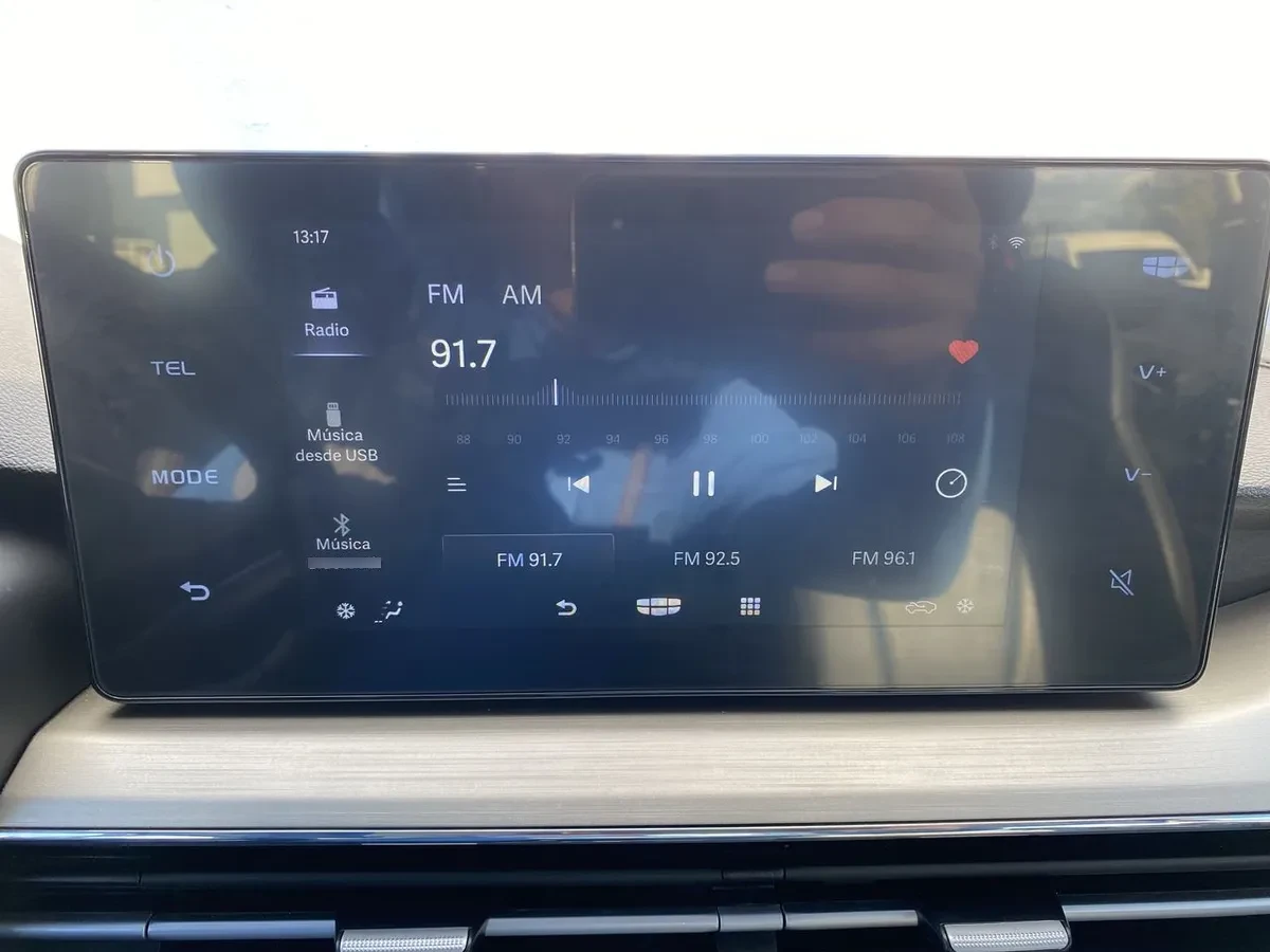 Geely Gx3 Pro 1.5 Gf 4x2 Cvt At 5p año 2025