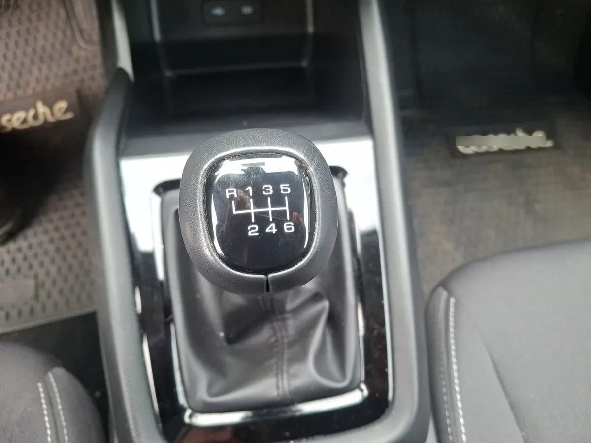 Chevrolet Sail 1.5 Nb Ltz R 4x2 Sdn Mt 4p año 2024