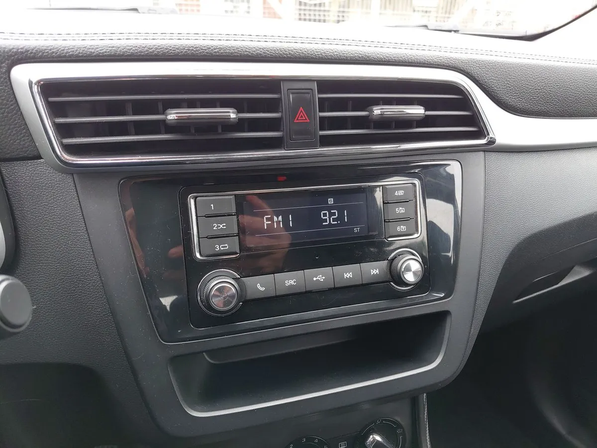 MG Mg Zs 1.5 Std 4x2 Mt 5p año 2024