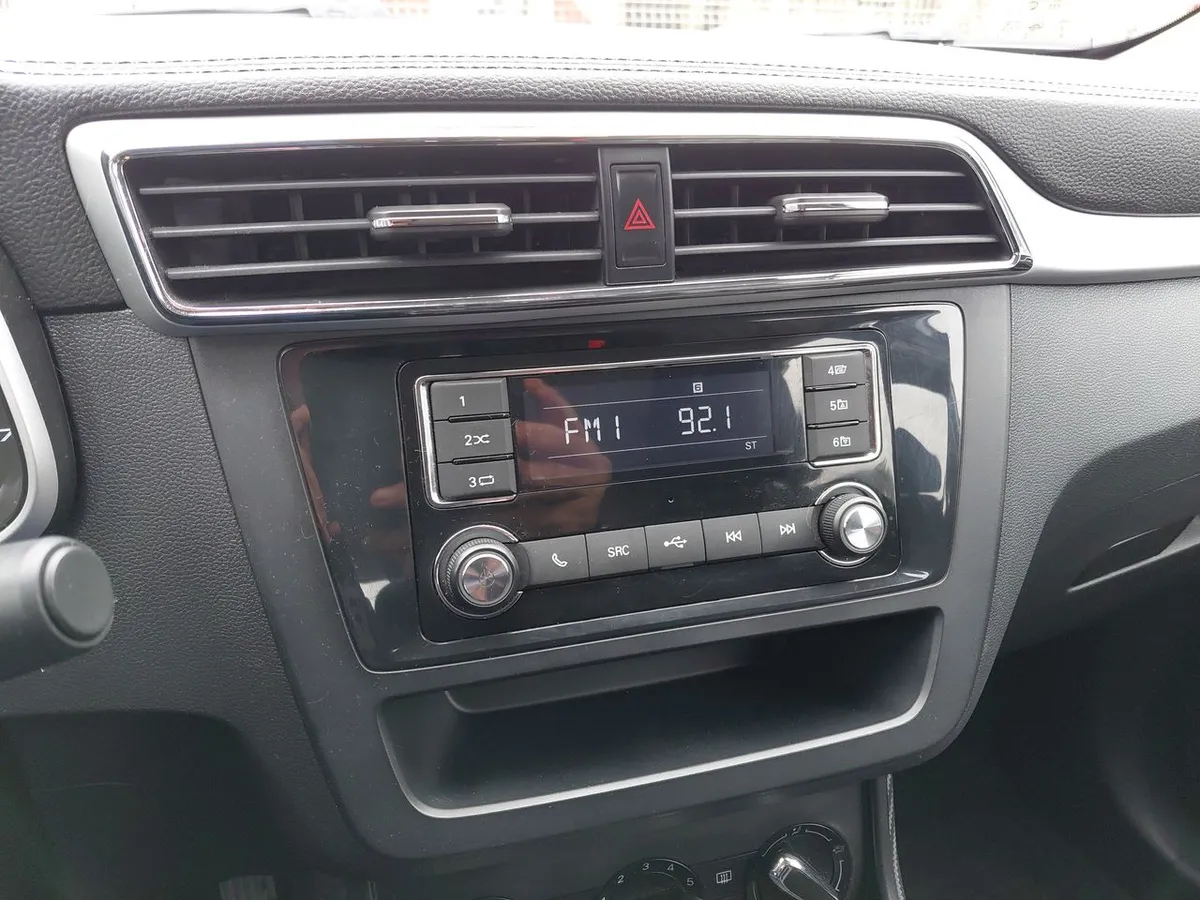 MG Mg Zs 1.5 Std 4x2 Mt 5p año 2024