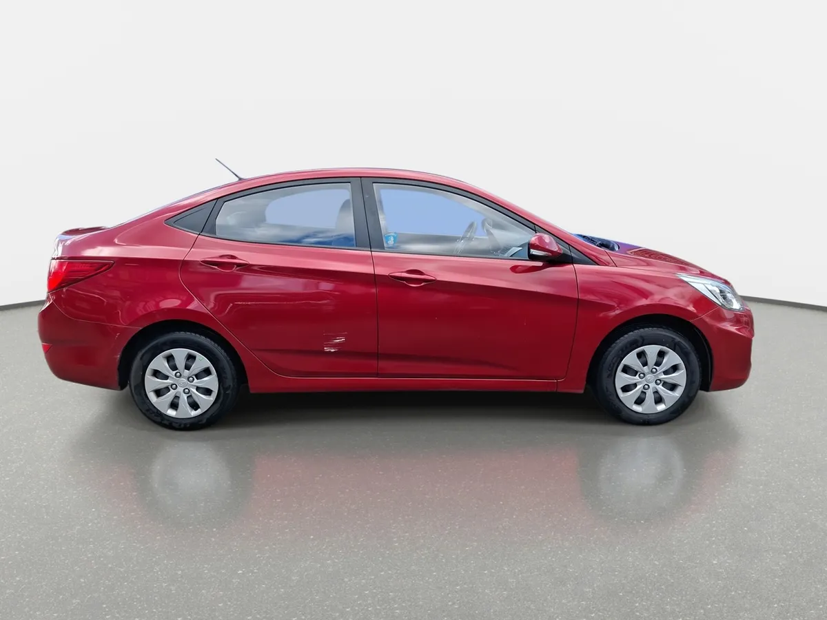 Hyundai Accent 1.4 Gl 4x2 2ab Mt 4p año 2019