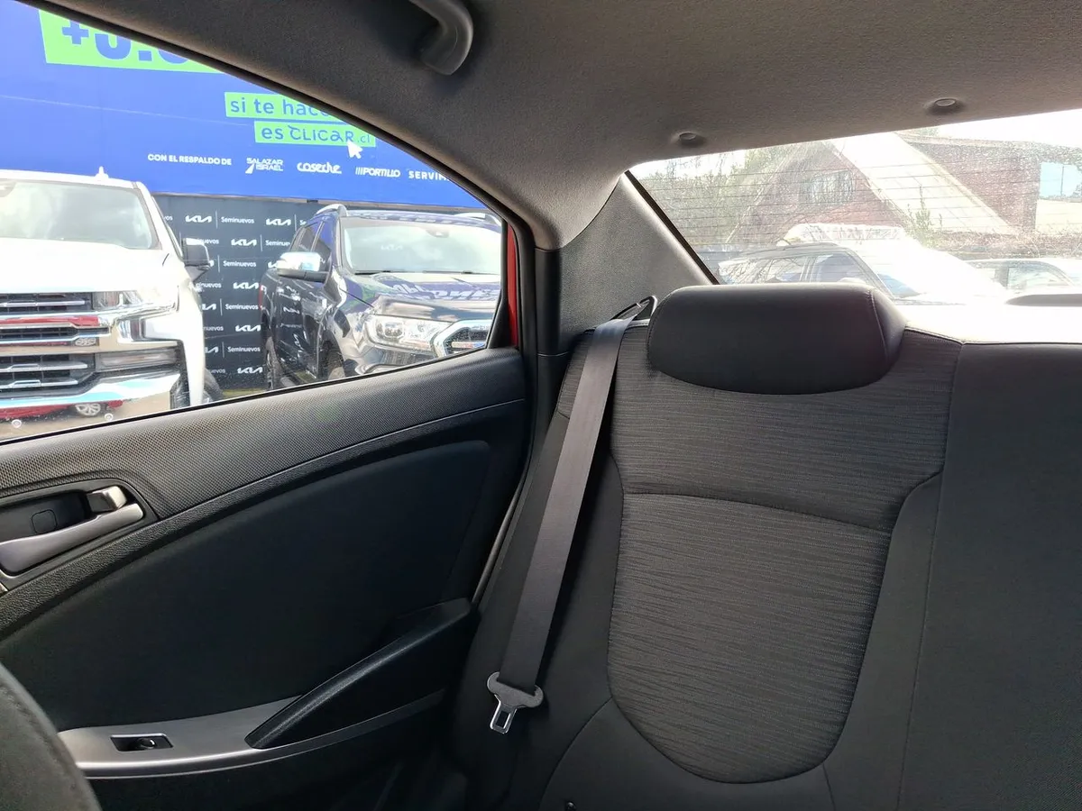 Hyundai Accent 1.4 Gl 4x2 2ab Mt 4p año 2019
