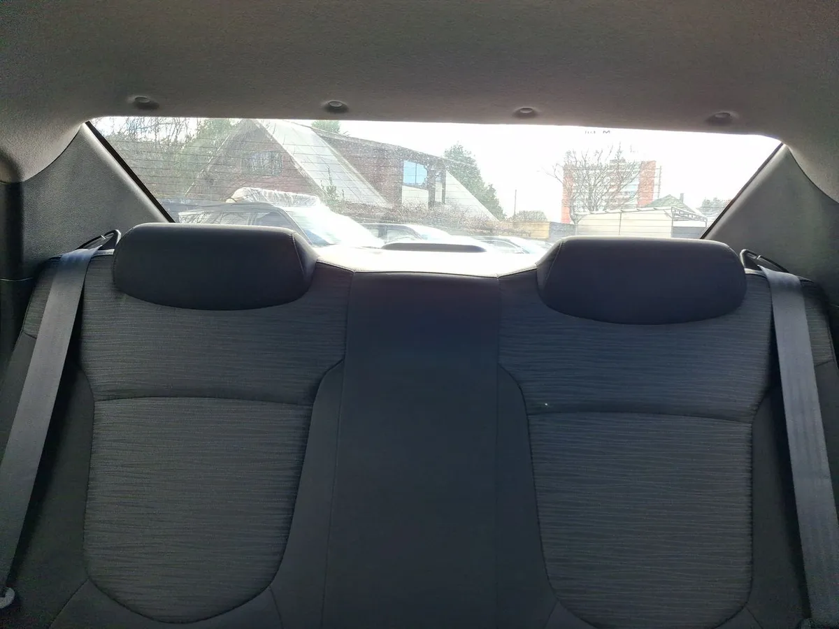 Hyundai Accent 1.4 Gl 4x2 2ab Mt 4p año 2019
