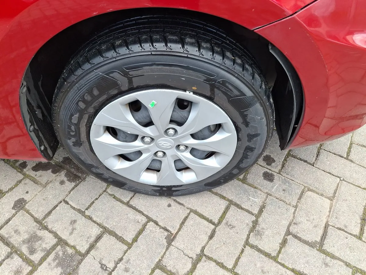Hyundai Accent 1.4 Gl 4x2 2ab Mt 4p año 2019
