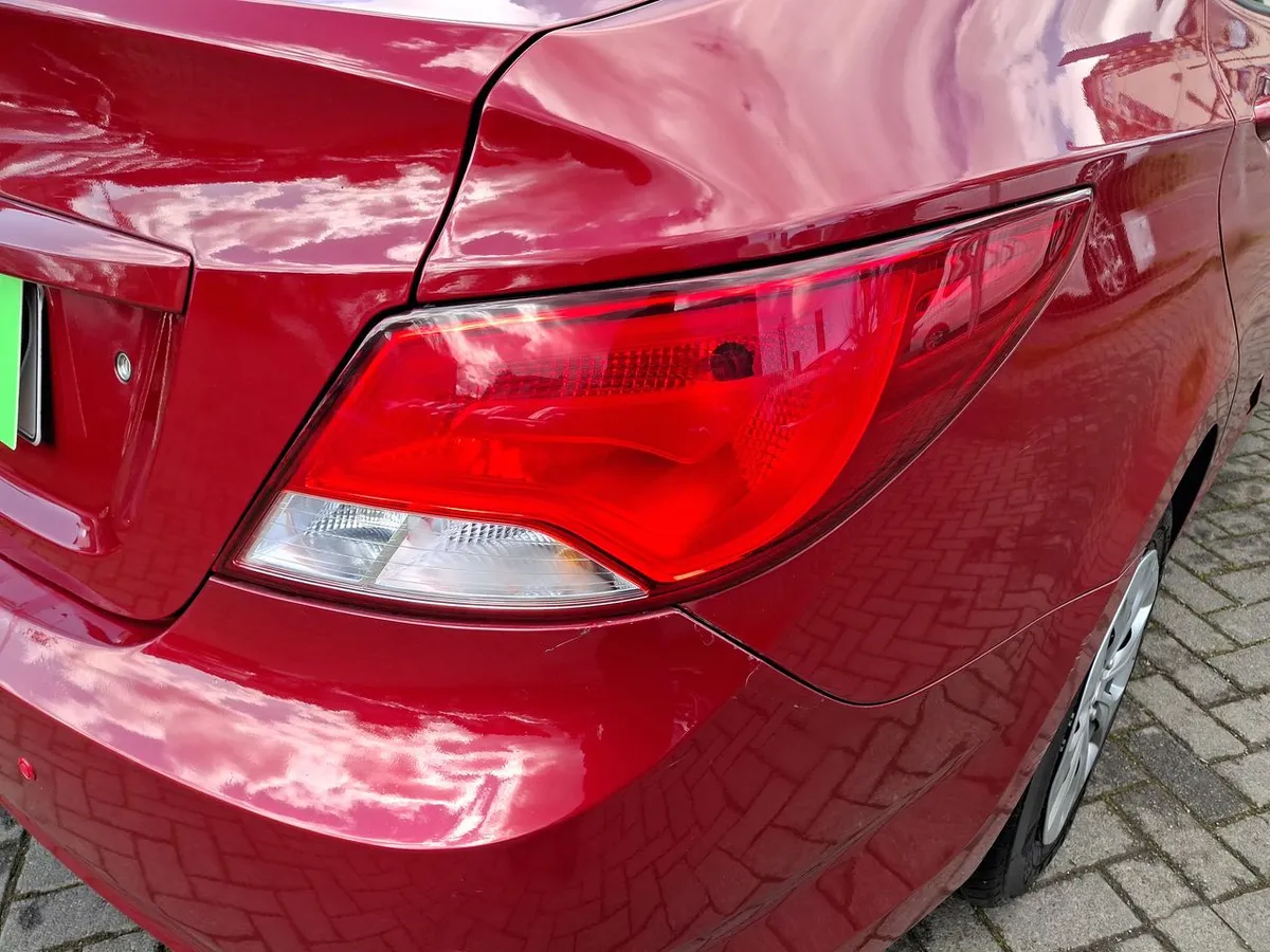 Hyundai Accent 1.4 Gl 4x2 2ab Mt 4p año 2019