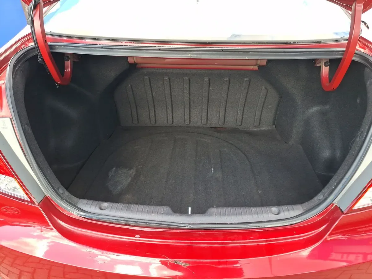 Hyundai Accent 1.4 Gl 4x2 2ab Mt 4p año 2019
