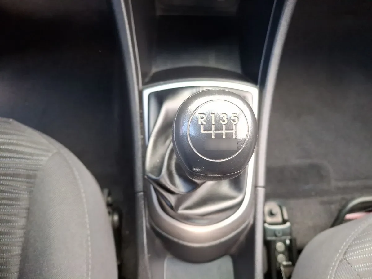 Hyundai Accent 1.4 Gl 4x2 2ab Mt 4p año 2019