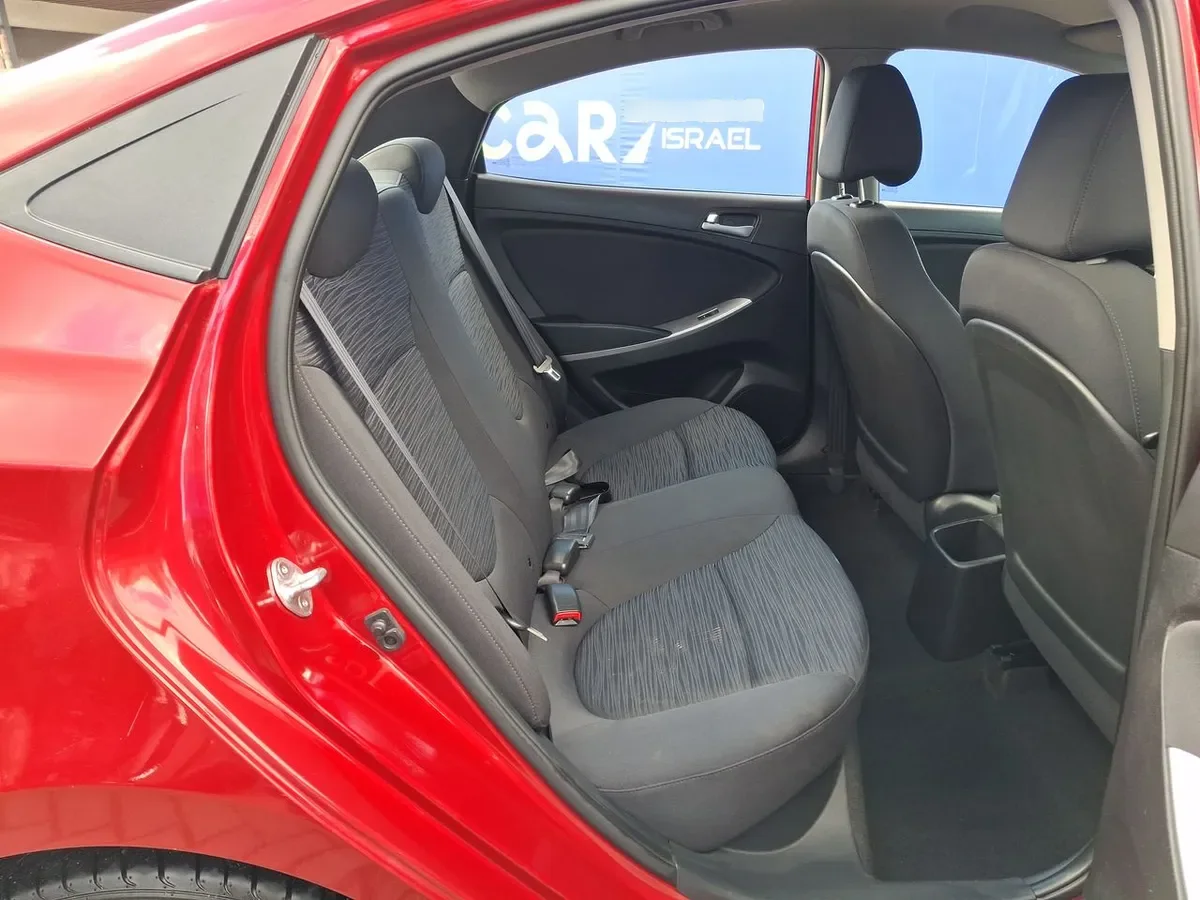 Hyundai Accent 1.4 Gl 4x2 2ab Mt 4p año 2019