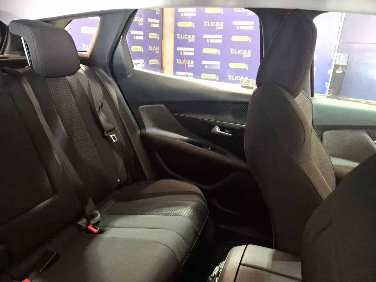 Peugeot 3008 1.2 Active Puretech 4x2 130 Mt6 5p año 2021